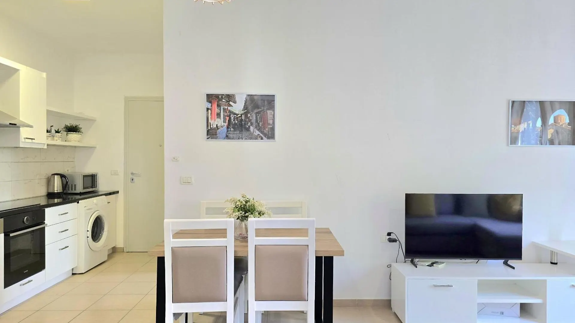 Sunny Beach Apartments - 091 دراس 0*,  ألبانيا